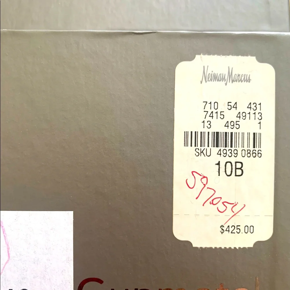 Neiman Marcus Cream Leather Heeled Sandals With Crystal Studs Size 10